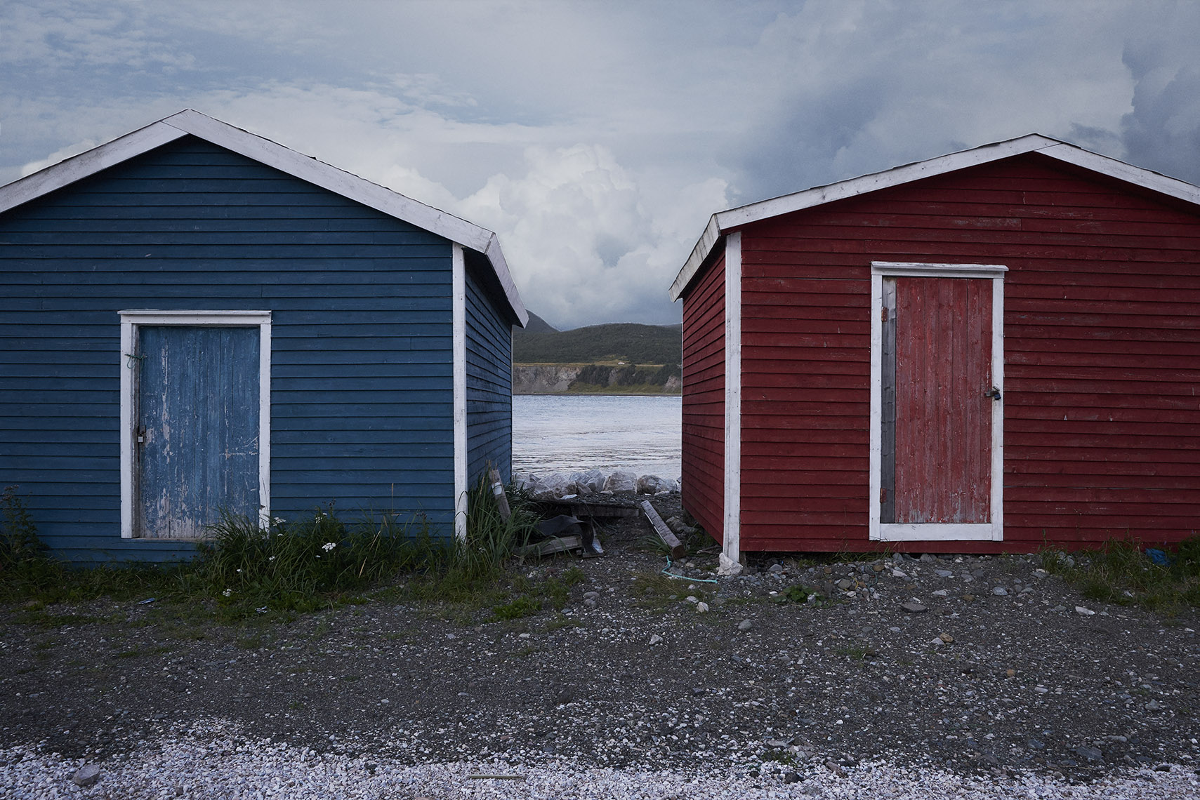 red_bluehuts